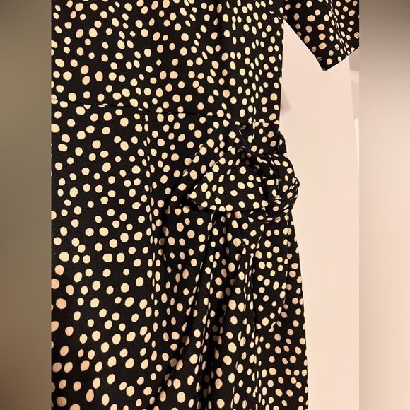 Suzy Shier Dress - Picture 2 of 3